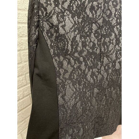 Chico’s Women Black Lace / Ponte Knit One Button Cropped Blazer Size 0 - Picture 10 of 12